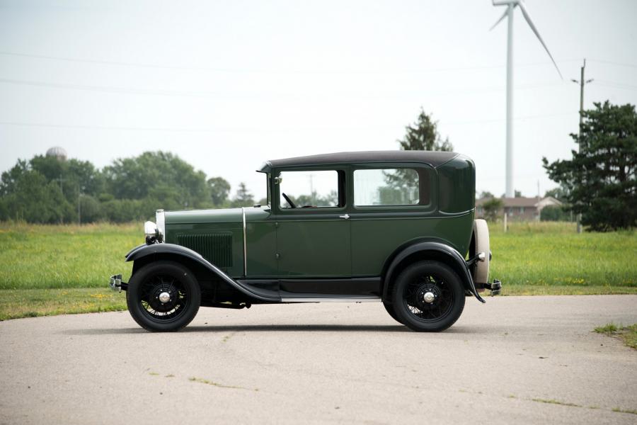  Ford Model A Tudor Sedan 1930 года  (фото 5 из 14)